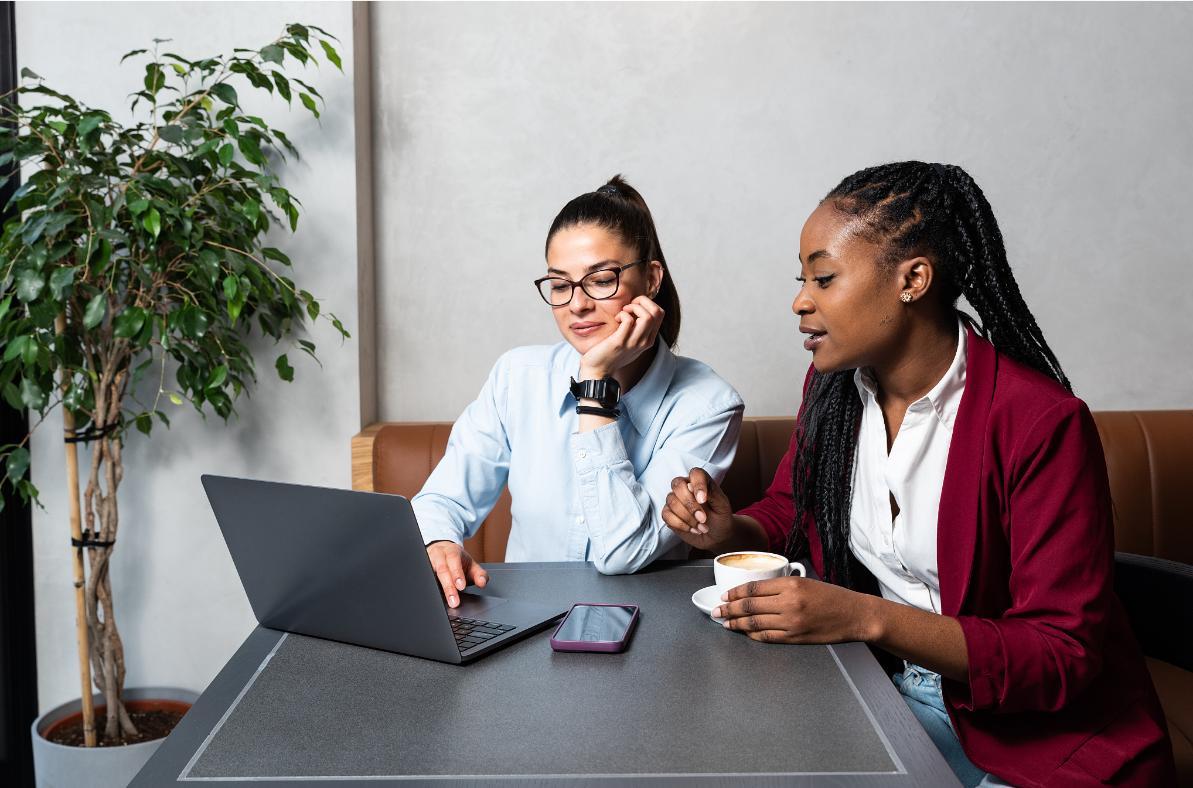 数字创意文化产业_数字创意产业发展_分析数字资产如何促进文化传承：支持艺术与创意产业的可持续发展