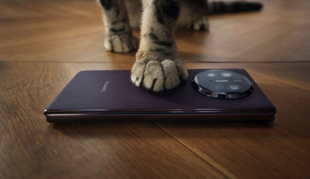 华为用的玻璃_昆仑玻璃如何提升华为手机的耐用性？_华为手机用什么玻璃