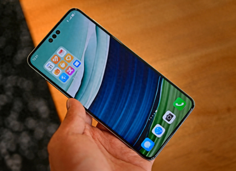 华为哪款手机是玻璃机身_华为用的玻璃_昆仑玻璃如何提升华为手机的耐用性?