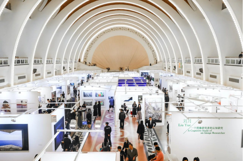 艺术投资手段_艺术投资市场_NFT艺术市场的崛起：如何影响艺术创作与投资的传统模式