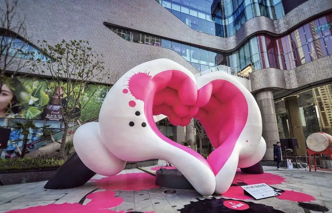 艺术品的投资趋势_艺术投资手段_NFT艺术市场的崛起：如何影响艺术创作与投资的传统模式