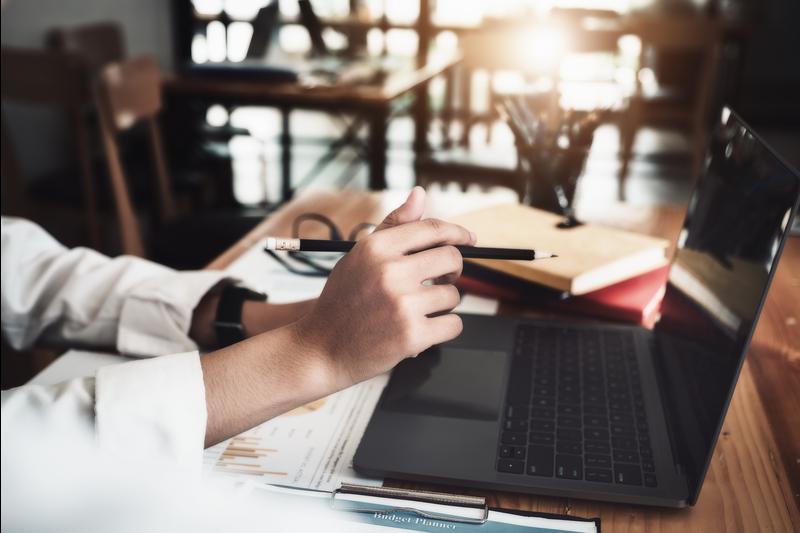 最新即将上市的虚拟货币:投资机会与风险分析 图2