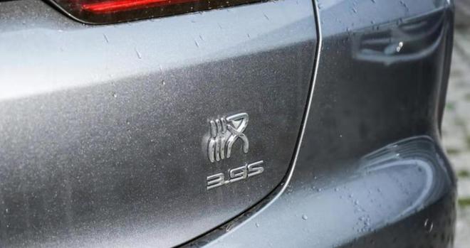 特斯拉modely安全系数_modely安全性_Model Y的安全性：特斯拉的骄傲与未来