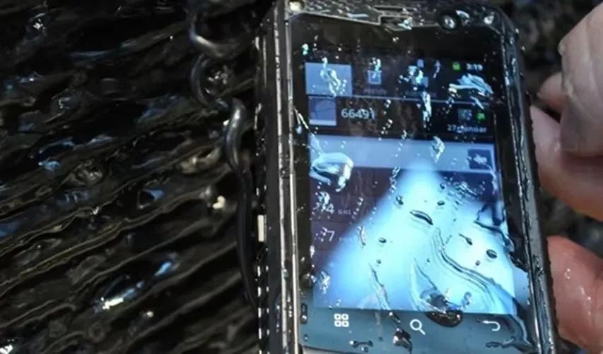 Oukitel WP33 Pro：专为户外探险设计的坚固三防智能手机