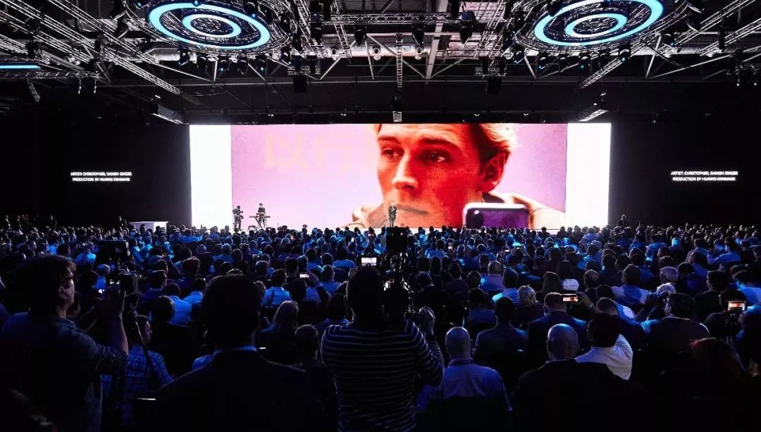 华为防水性能_华为专业防水手机是哪款_IP68防水设计提升华为手机的实用性