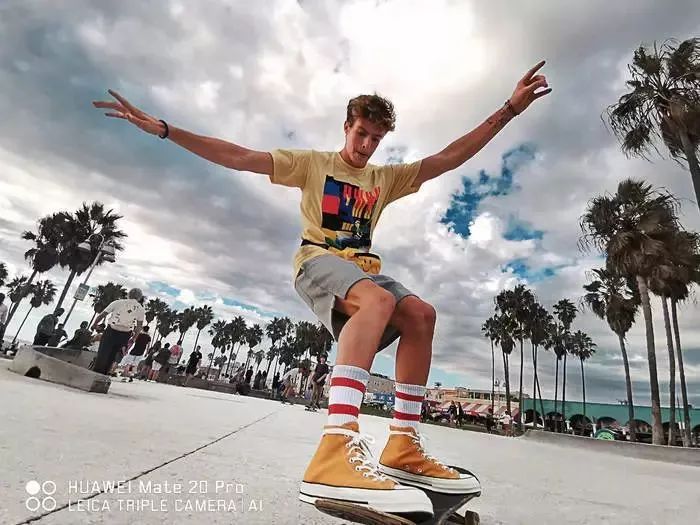 IP68防水设计提升华为手机的实用性_华为防水性能_华为专业防水手机是哪款