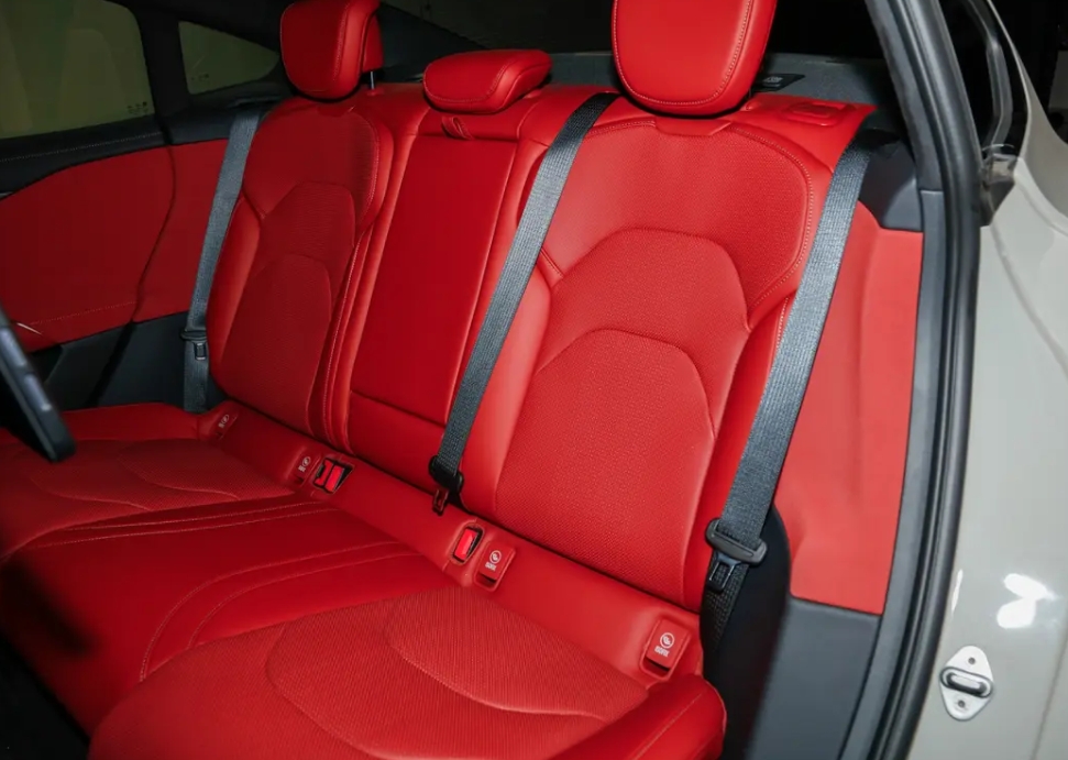 小米汽车车型_小米汽车做的怎么样了_从设计到实际体验：小米汽车的操控表现