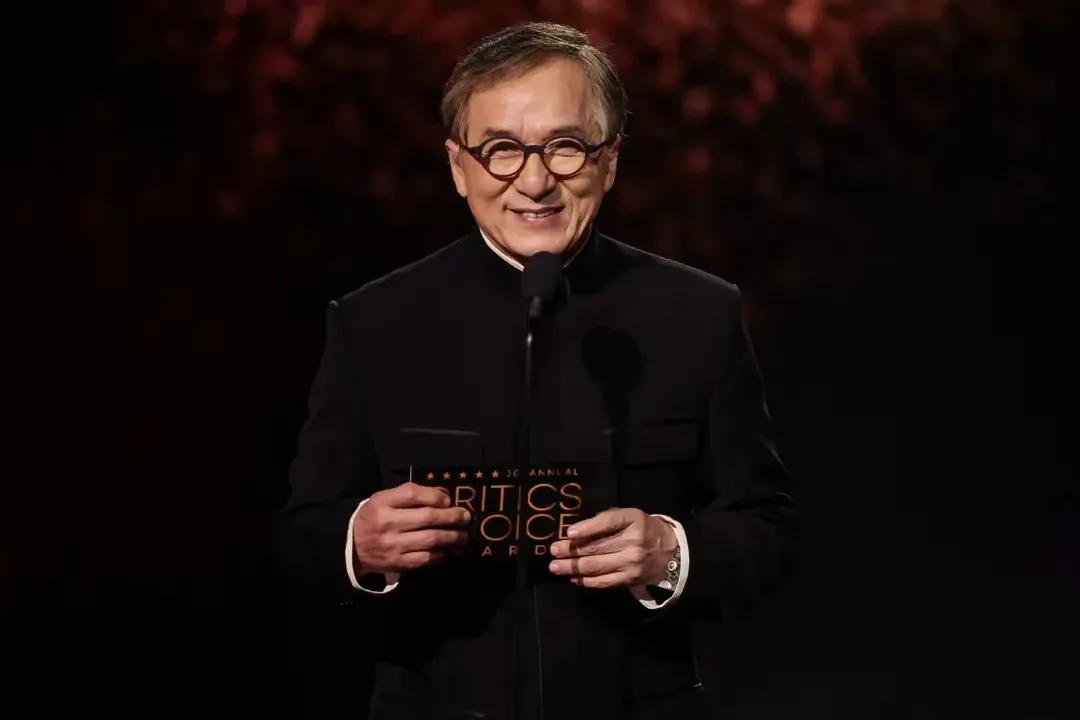 观看成龙主演的电影_我看一下成龙的电影_成龙的时代：见证中国电影的崛起