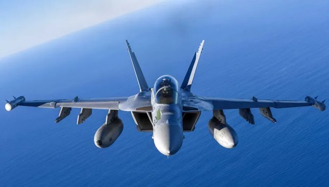 无人空投小飞机_TP1000无人运输机首飞：技术突破与智能空投的结合_空投无人机