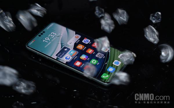 防护屏障是什么意思_华为p9plus手机玻璃屏_昆仑玻璃：华为手机的防护屏障