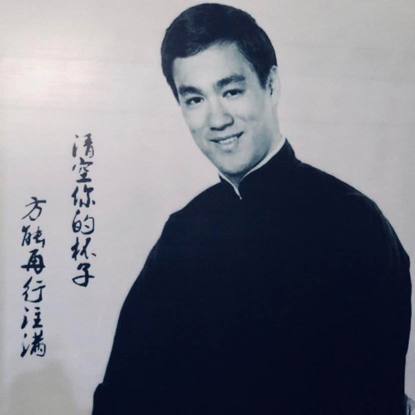 李小龙讲哲学_李小龙的生活哲学与成功秘诀_李小龙哲学bewater