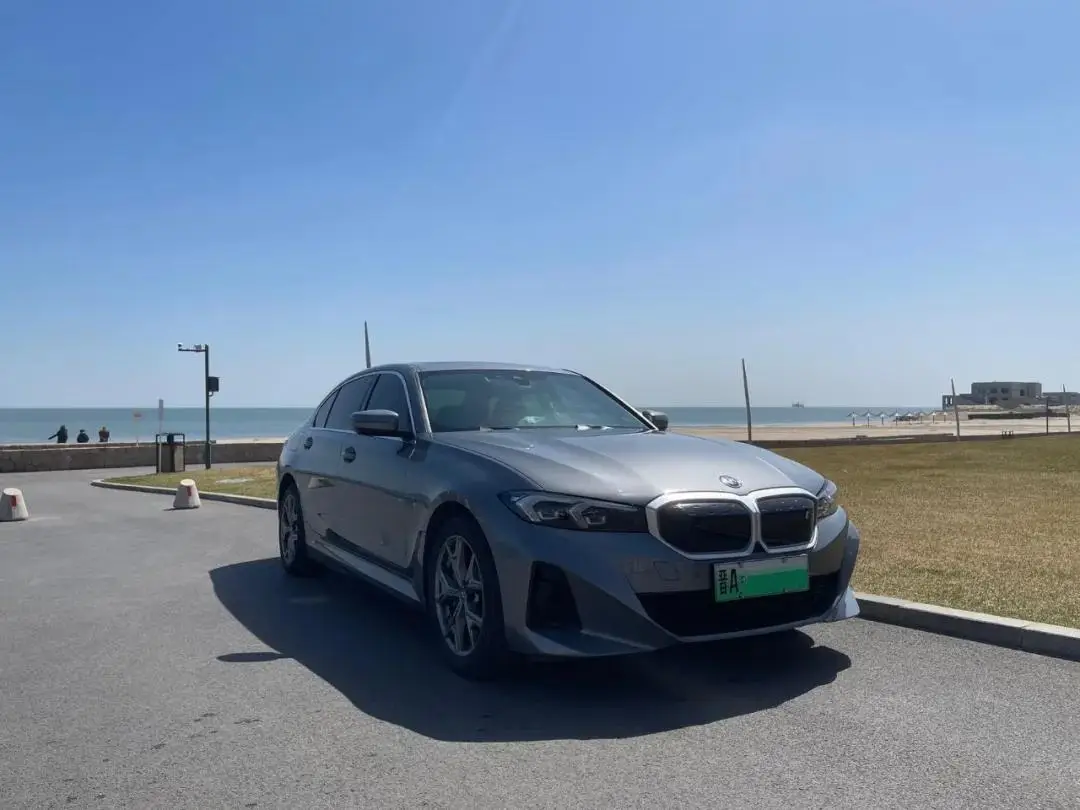 宝马i3 eDrive35L一年用车体验：豪华电动之旅的全面总结