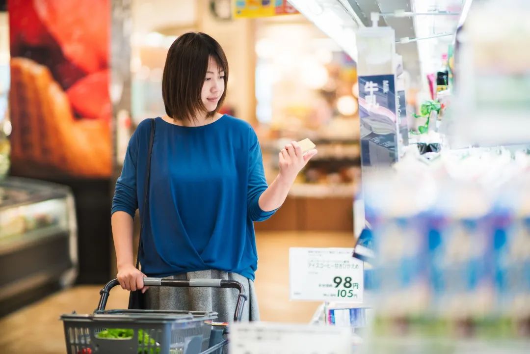 新零售购物体验_探讨数字货币如何重塑零售行业：提升消费者购物体验与业务模式_数字货币不是货币