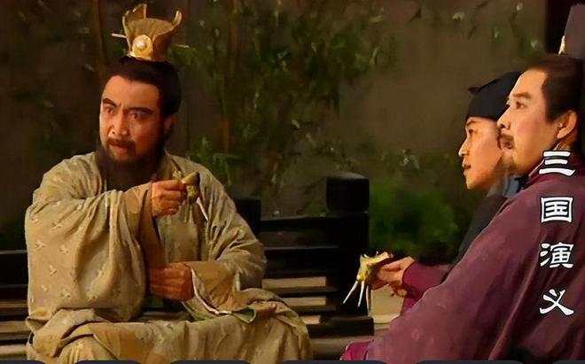 荀彧辅佐曹操_荀彧与曹魏政权的发展_魏国荀彧