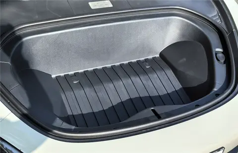 小姐汽车SU7 Max：续航与性能的完美结合_续航车怎么样_续航能力百科