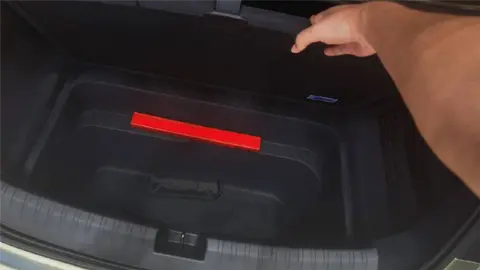 续航能力百科_小姐汽车SU7 Max：续航与性能的完美结合_续航车怎么样