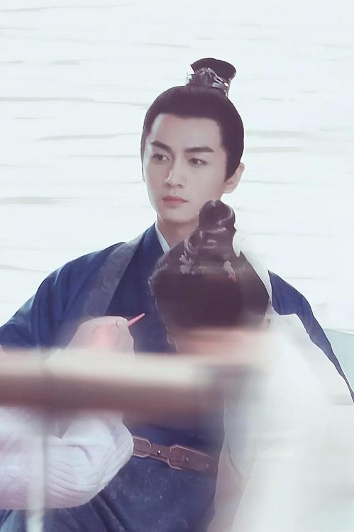 杨幂回顾演出剧经典音乐有哪些_杨幂出演的音乐专辑_杨幂的经典音乐剧与演出回顾