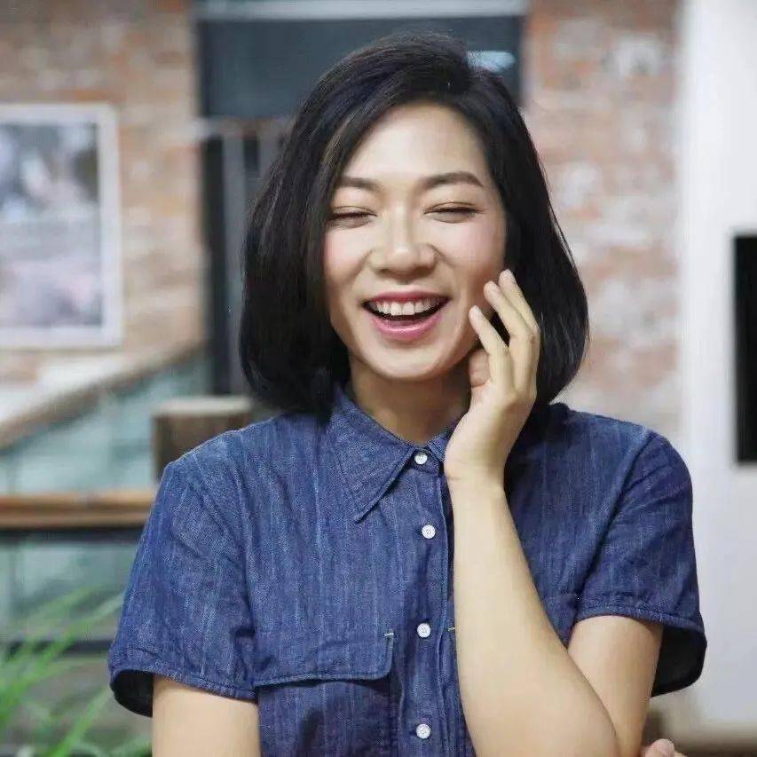 成龙国际集团简介_成龙国际集团董事长_成龙的文化交流与国际化