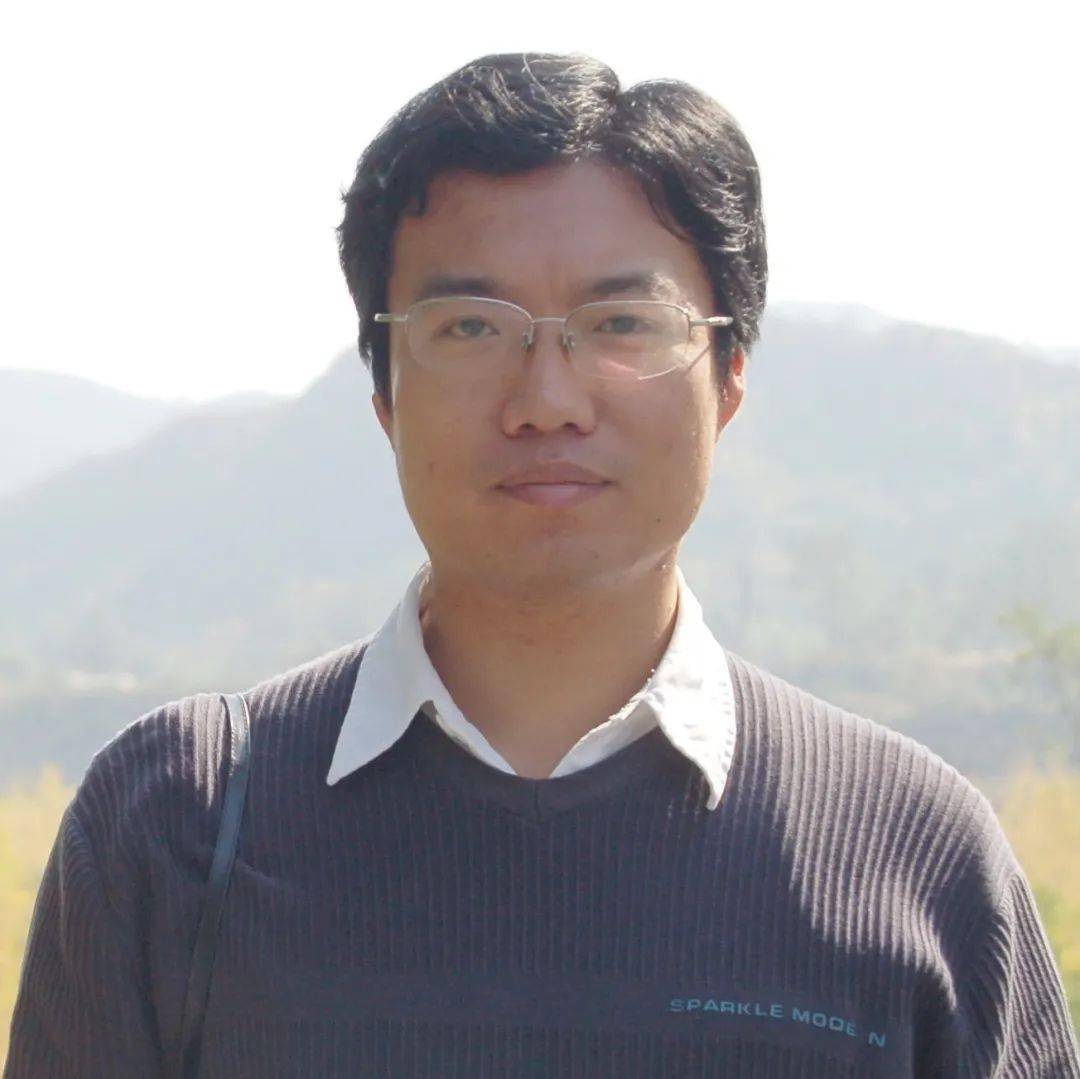 成龙国际集团简介_成龙的文化交流与国际化_成龙国际集团董事长