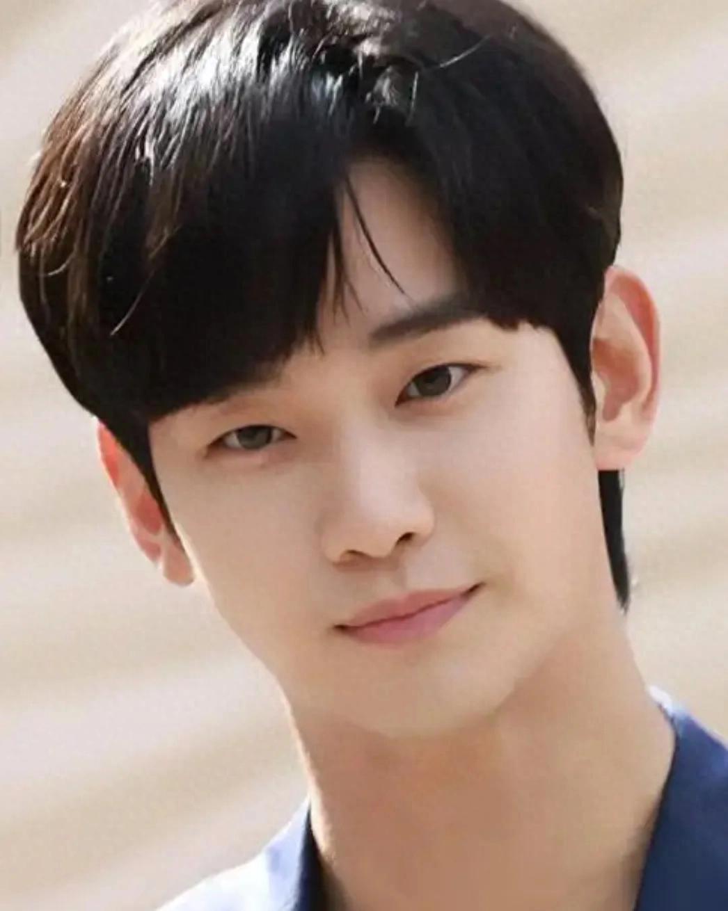 金贤秀金秀贤_曝金秀贤新剧造型_金秀贤如何提升自我形象