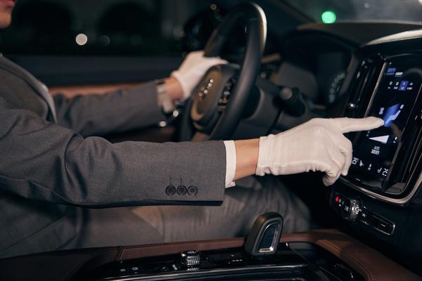 华为手机品牌策划: 塑造国际竞争力 图2