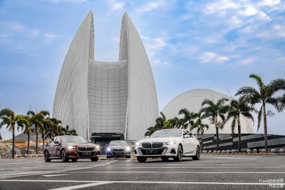 为什么全新BMW 5系是中大型豪华轿车的安全典范？_为什么全新BMW 5系是中大型豪华轿车的安全典范？_典范2021款自动进取型