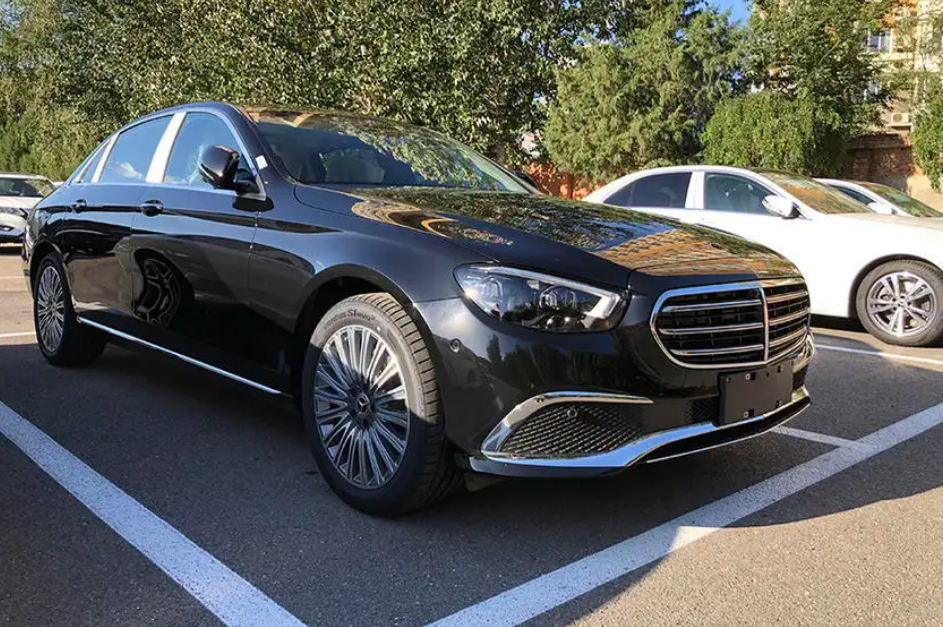 为什么全新BMW 5系是中大型豪华轿车的安全典范？_典范2021款自动进取型_为什么全新BMW 5系是中大型豪华轿车的安全典范？