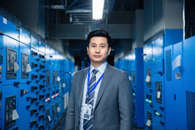 黄峥的传奇人生：从拼多多创始人的学霸之路到电商大佬的崛起