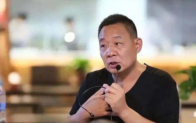 以顾客为重心，胖东来的成功秘笈_胖东来董事长成功原因_胖东来老板于东来坐牢