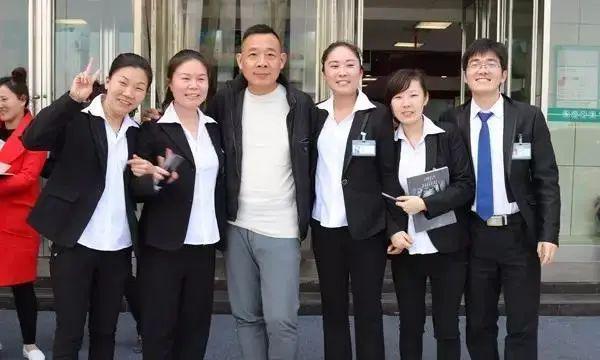 以顾客为重心，胖东来的成功秘笈_胖东来老板于东来坐牢_胖东来董事长成功原因