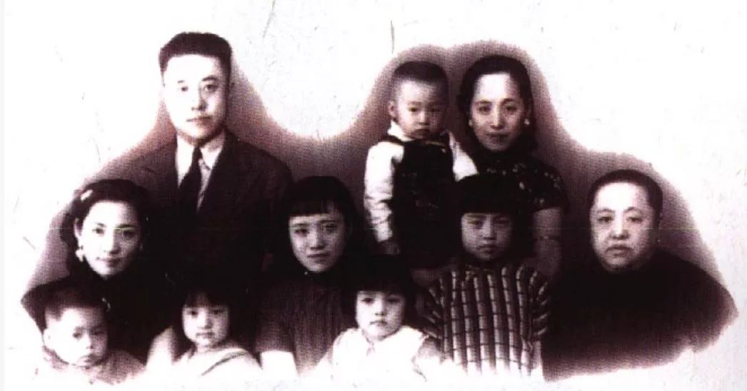 解读张国荣_张国荣的内心斗争与自我探寻_张国荣的内心斗争与自我探寻