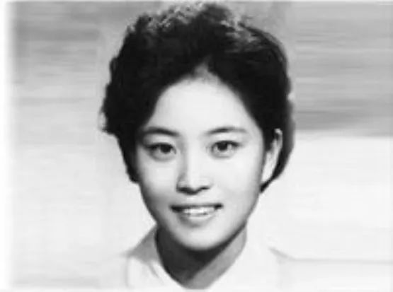 解读张国荣_张国荣的内心斗争与自我探寻_张国荣的内心斗争与自我探寻