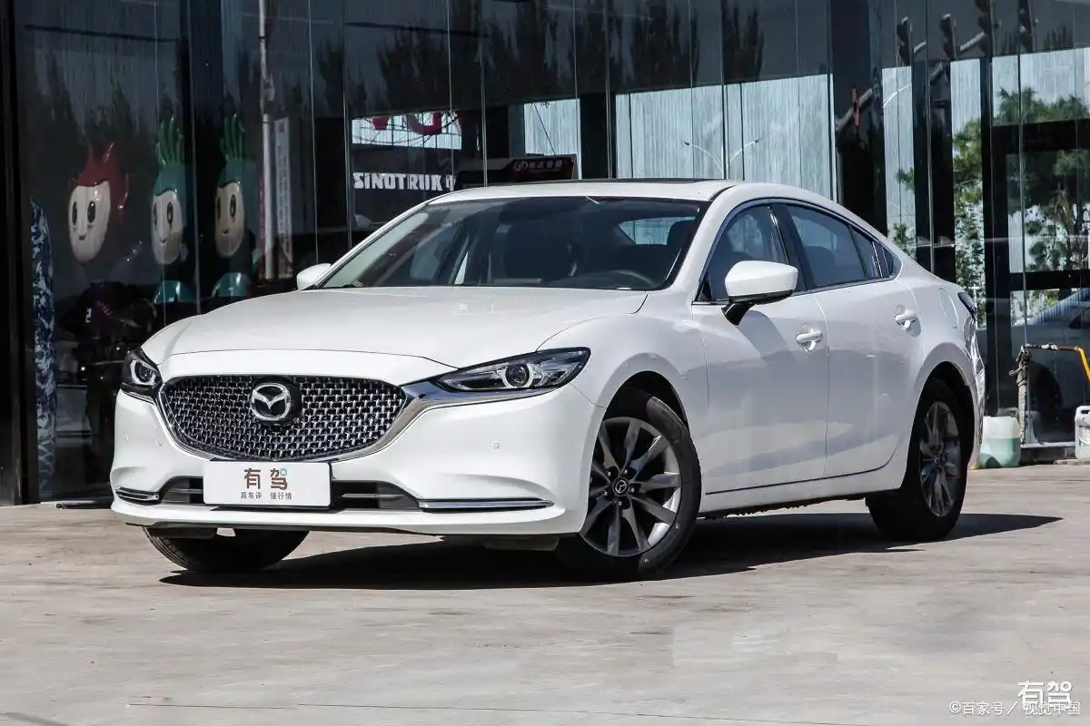 马自达汽车性能与设计解析：创驰蓝天技术、操控性能及市场表现全面探讨