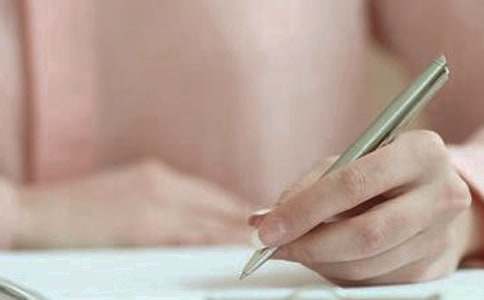 精选4篇关于成长与梦想的作文：从幼儿园到人生目标的转变