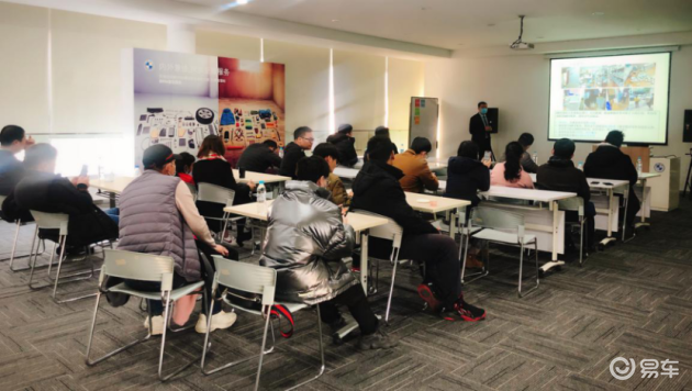 宝马安全隐患_探索宝马汽车的安全设计理念_宝马的安全性