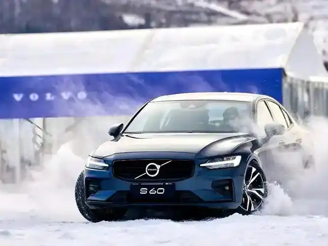 宝马安全性_宝马车安全性能_解析宝马汽车的安全设计细节与逻辑