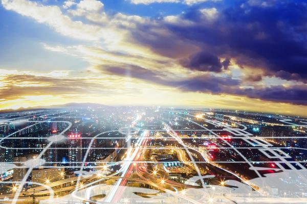 特斯拉隧道灯光设计图：解析其技术革新与汽车制造领域的应用 图2