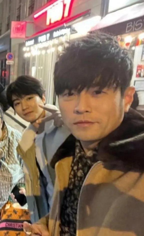 周杰伦在娱乐圈的粉丝_周杰伦与明星同框，引发粉丝热议_周杰伦对粉丝