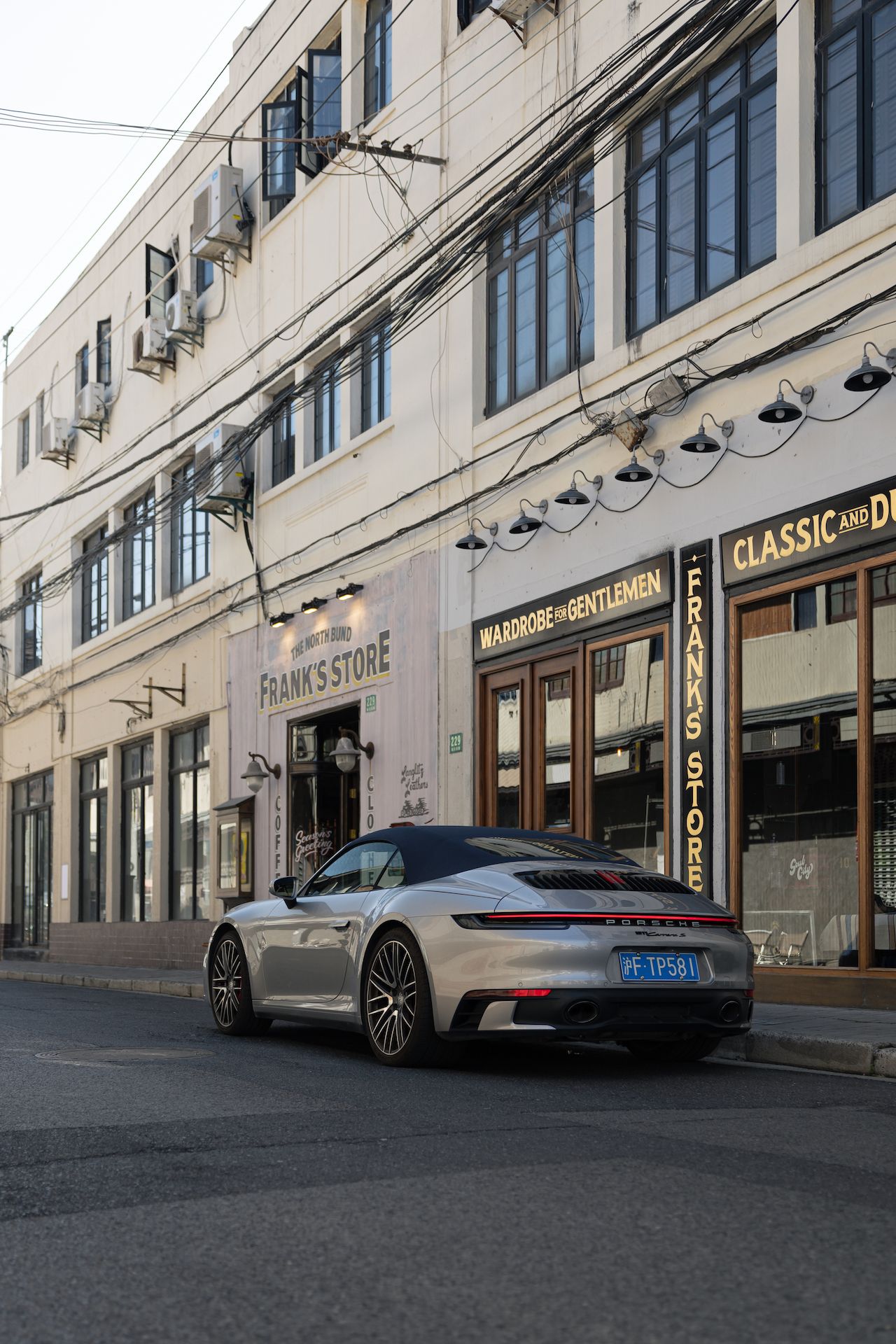 评测保时捷的悬挂系统与行驶稳定性_保时捷悬架模式调节怎么用_保时捷悬架软硬调节怎么开