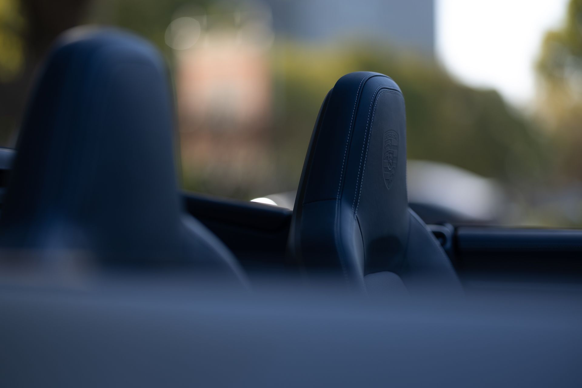 评测保时捷的悬挂系统与行驶稳定性_保时捷悬架软硬调节怎么开_保时捷悬架模式调节怎么用