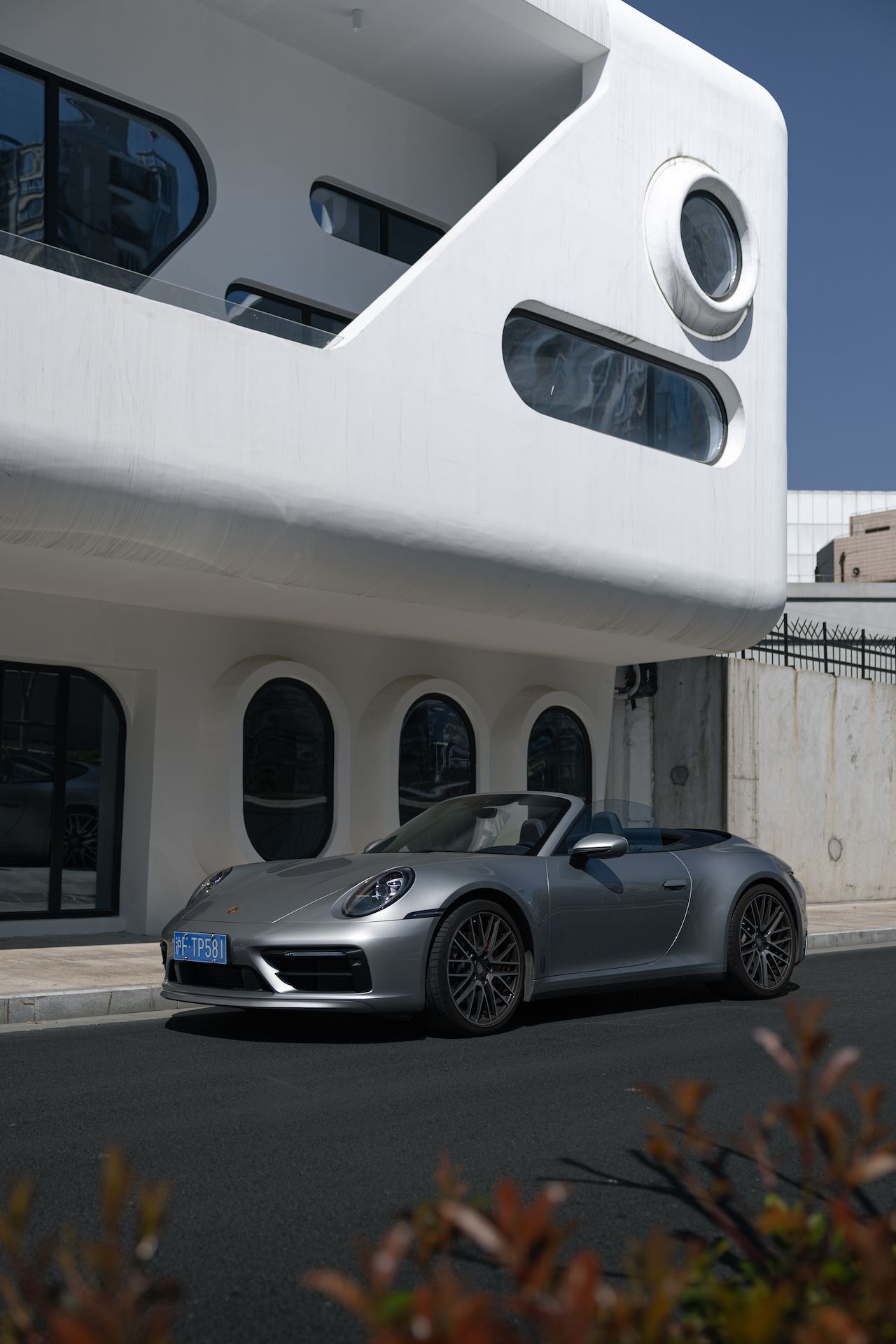 评测保时捷的悬挂系统与行驶稳定性_保时捷悬架模式调节怎么用_保时捷悬架软硬调节怎么开