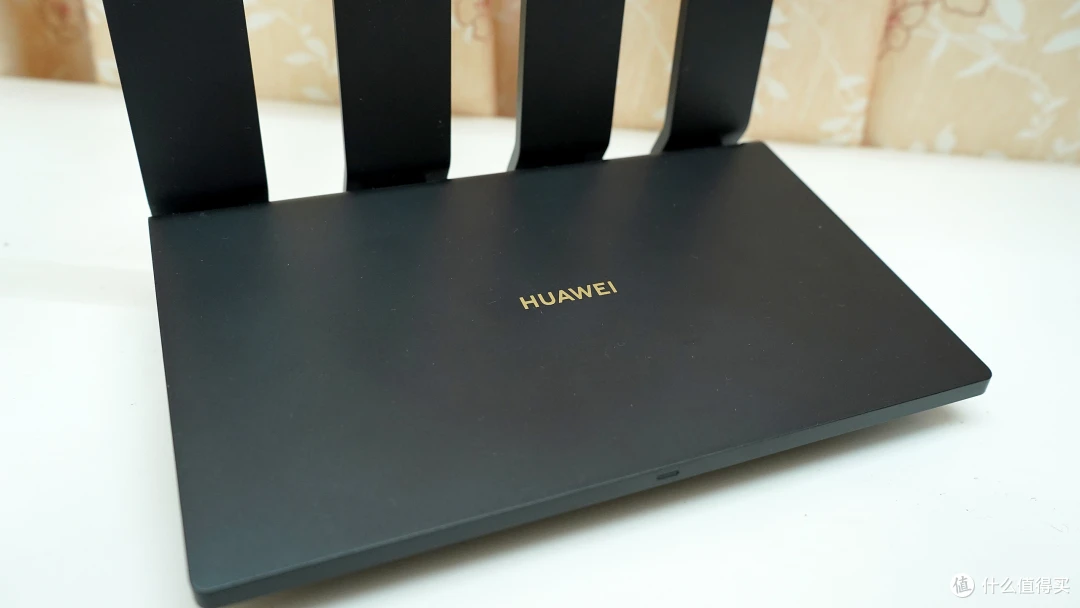 三款入门级路由乱斗 哪款才能C位出道