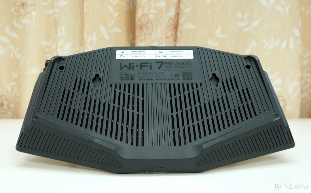 三款入门级路由乱斗 哪款才能C位出道