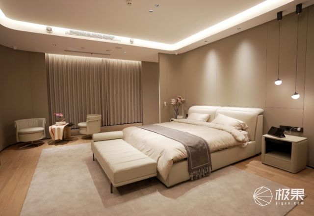 全屋智能化，为家庭生活增添科技色彩_科技感房间布置_科技色彩装饰画