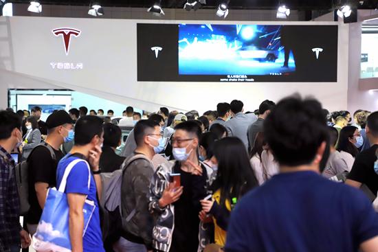 2021上海国际车展特斯拉维权事件：刹车失灵与消费者关切的深层问题