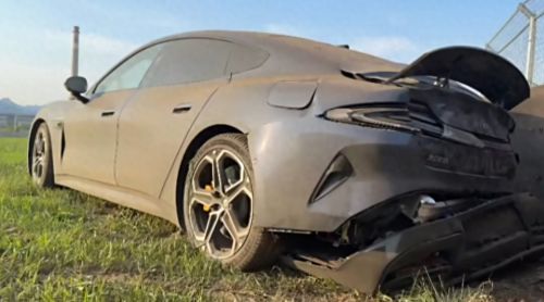 小米SU7赛道测试时速214公里刹车失灵，尾部撞击护栏事故详情