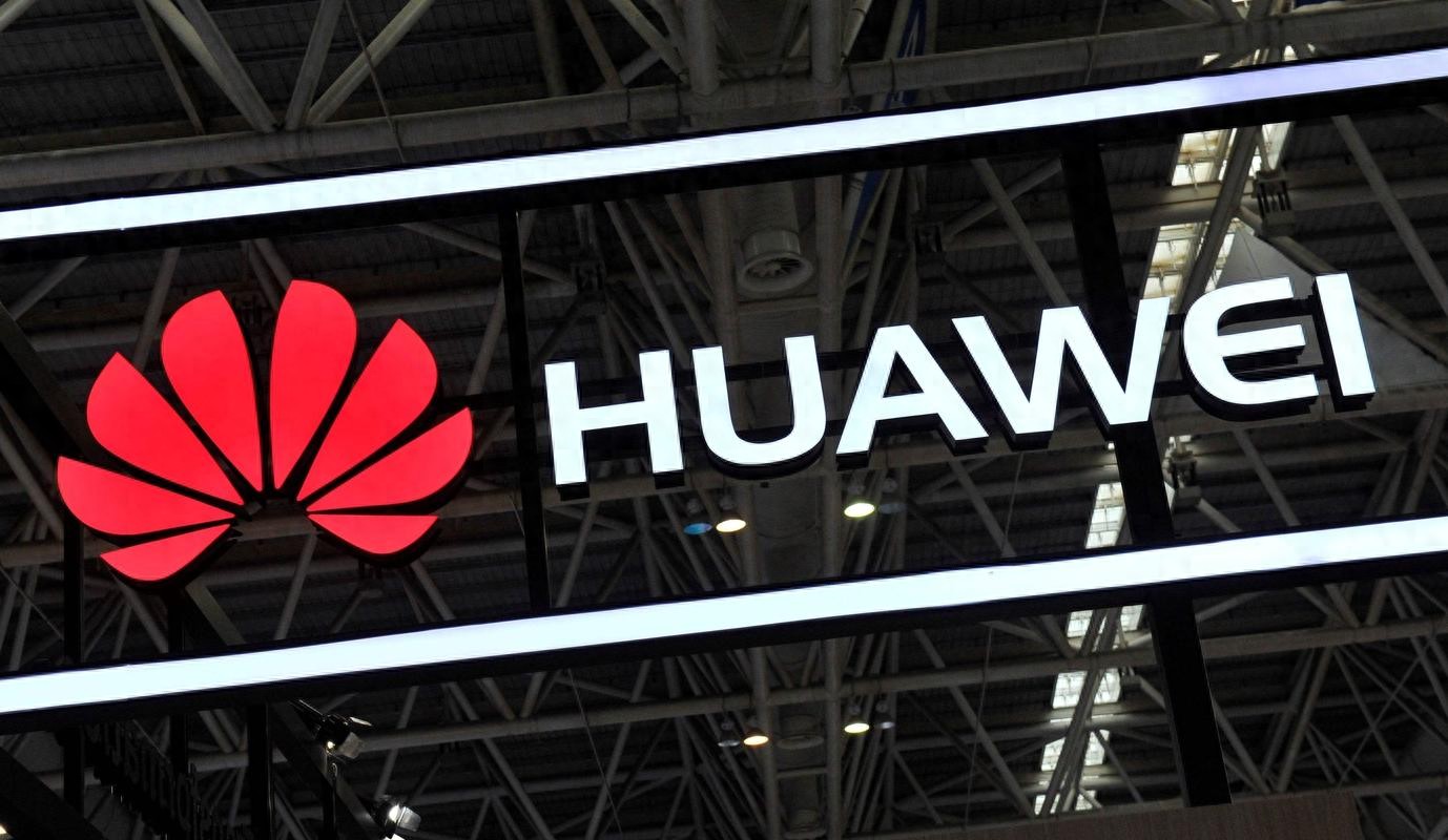 华为2024年销售收入超8600亿元，强劲复苏展重返巅峰步伐