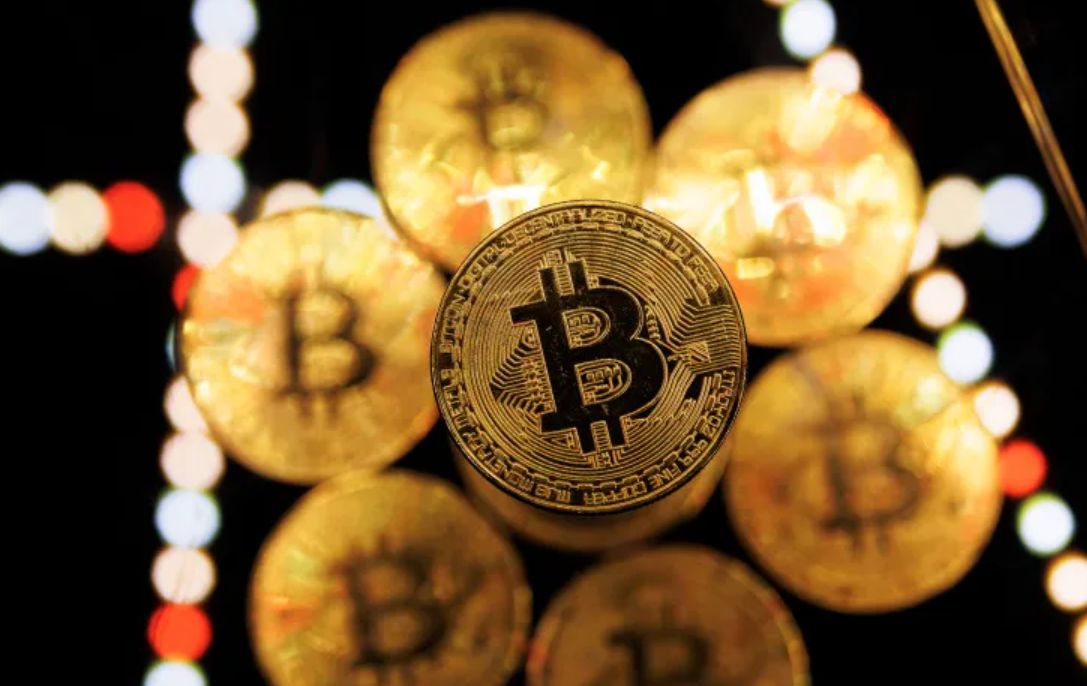 特朗普胜选后比特币行情走高又现波折，微软否决相关提案引关注