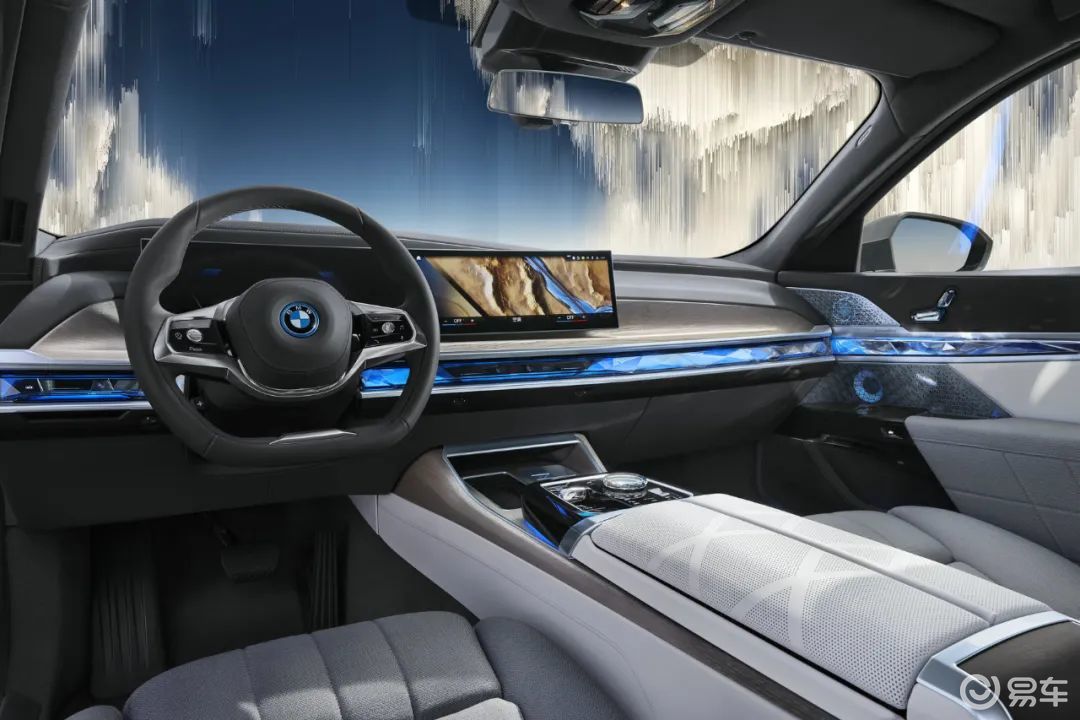 宝马汽车安全创新的市场反馈_宝马反馈汽车创新安全市场问题_宝马的创新发展之路